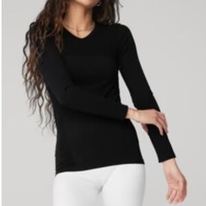 Alo Yoga - Seamless Essential Long Sleeve, Size XS